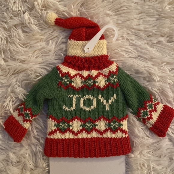 Holiday Gift Wrap Knit ‘JOY’ Sweater & Hat Bottle Topper 💗 Green & Red - Picture 4 of 13